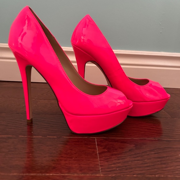 Hot Pink Heels - Picture 5 of 6